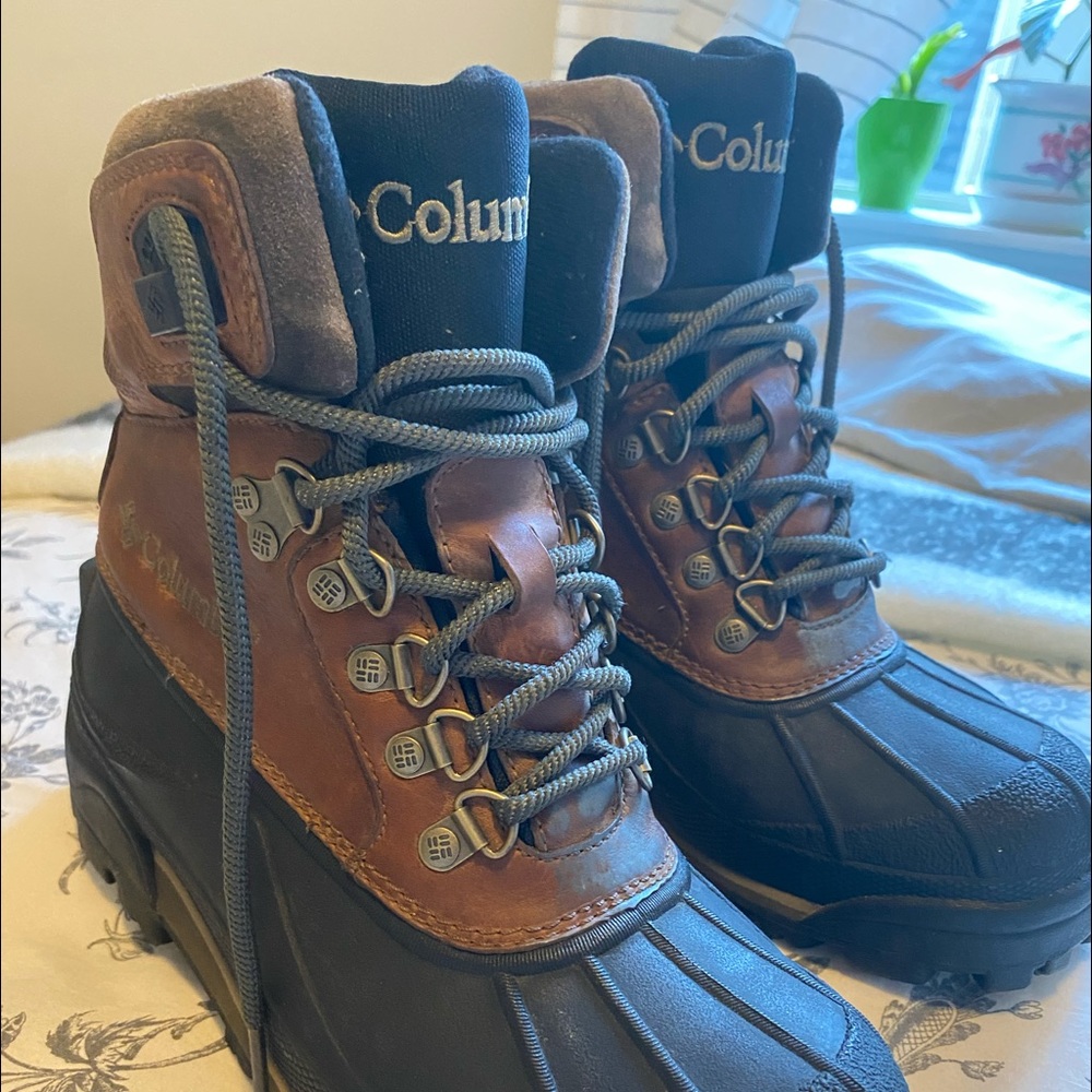 Columbia Hiking Boots
